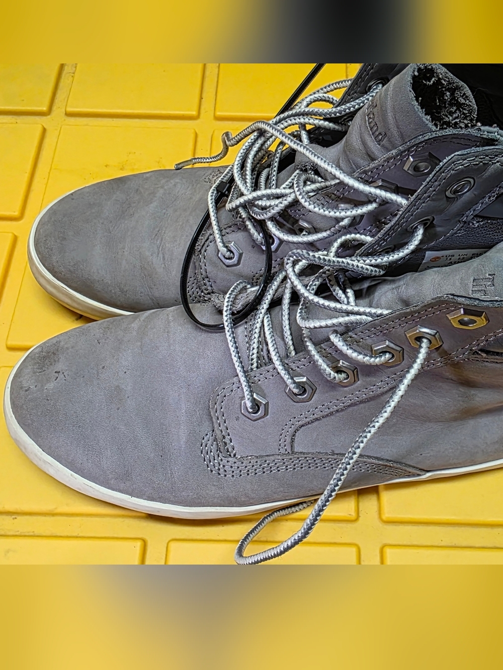 Timberland Dausette Women’s 7.5 Gray Nubuck High Sneaker Boot Ortholite A1H26